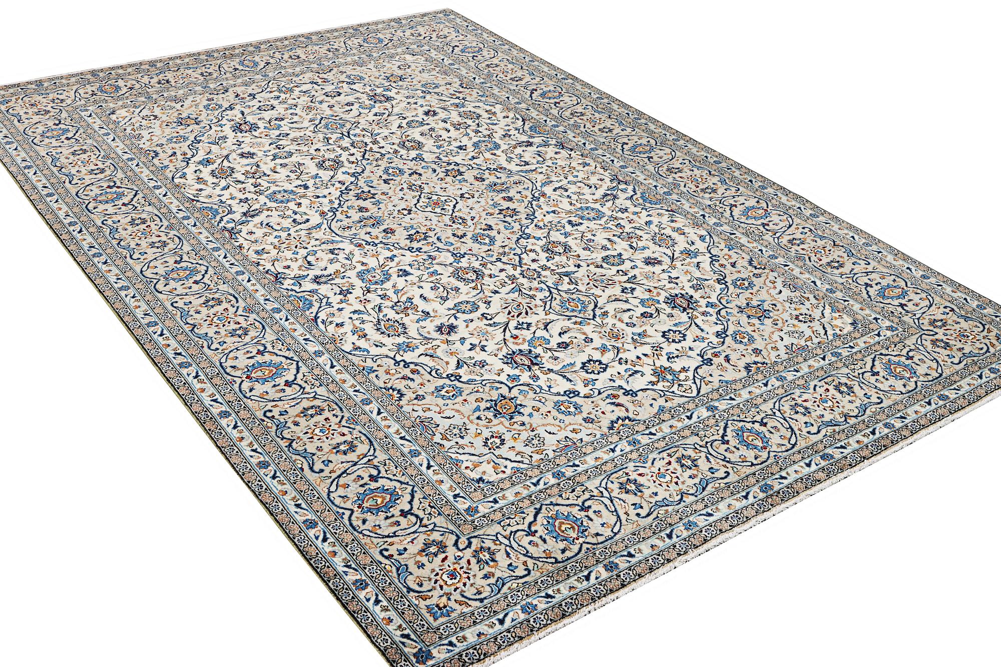 A Kashan carpet, c. 355 x 238 cm.