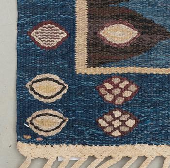 CARPET. "Snäckorna". Tapestry weave. 341 x 198 cm. Signed AB MMF BN.