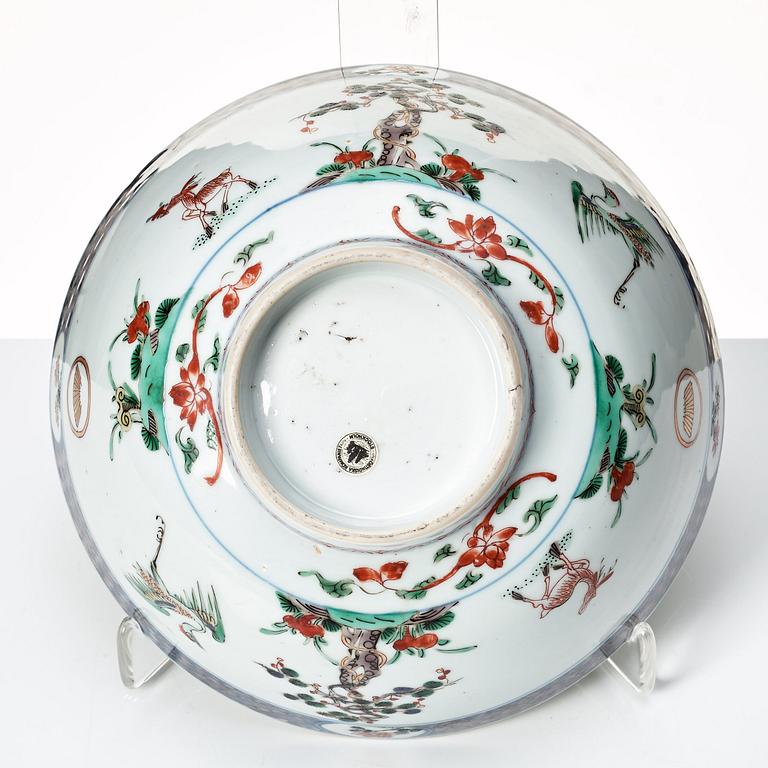 Bålskål, porslin. Qingdynastin, Kangxi (1662-1722).