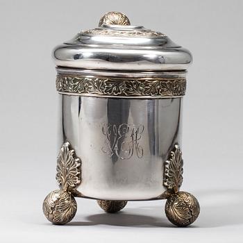 DRYCKESKANNA, silver, Auran Kultaseppä, Åbo 1948. Vikt 892 g.