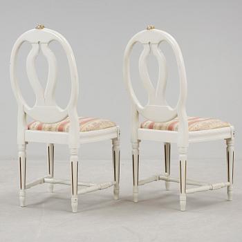 STOLAR, ett par, gustaviansk stil, 1940/50-tal.