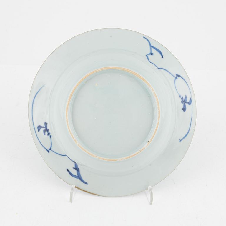 Servisdelar, porslin, 43 st, Kina, Qingdynastin, mestadels Qianlong (1735-95).