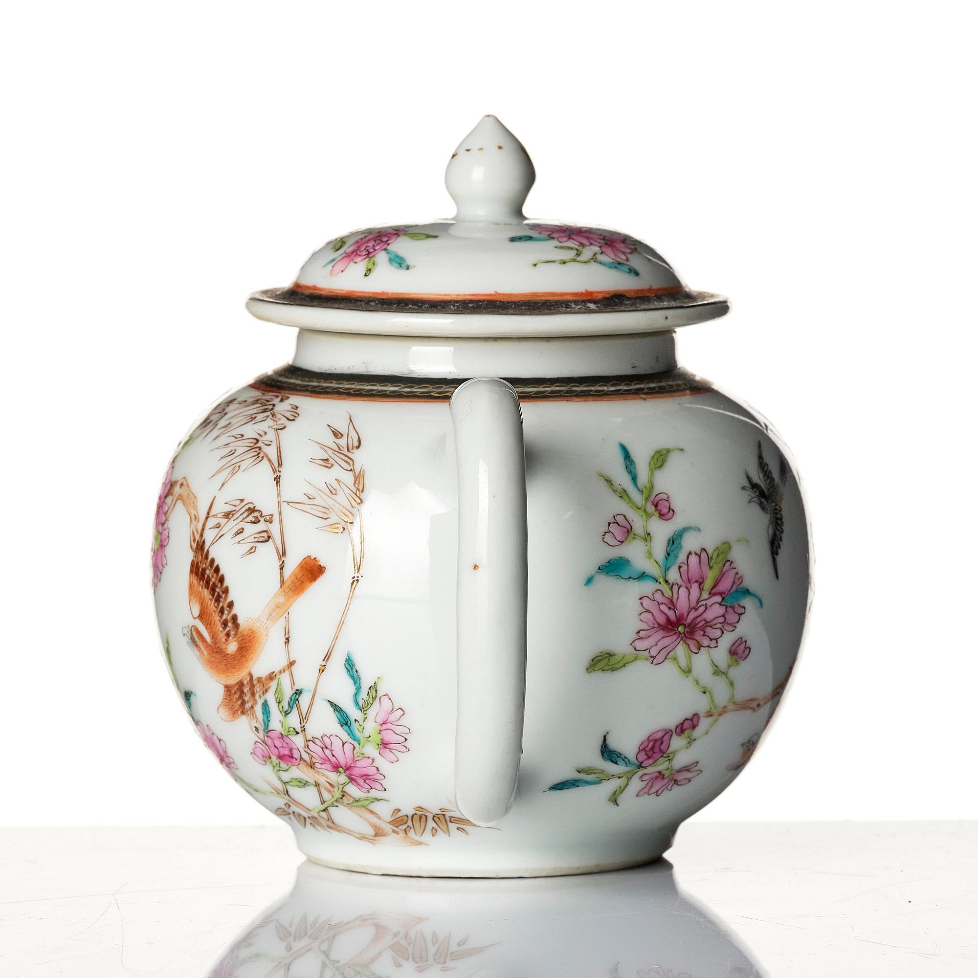 A famille rose tea pot with cover, Qing dynasty, Yongzheng (1723-35).
