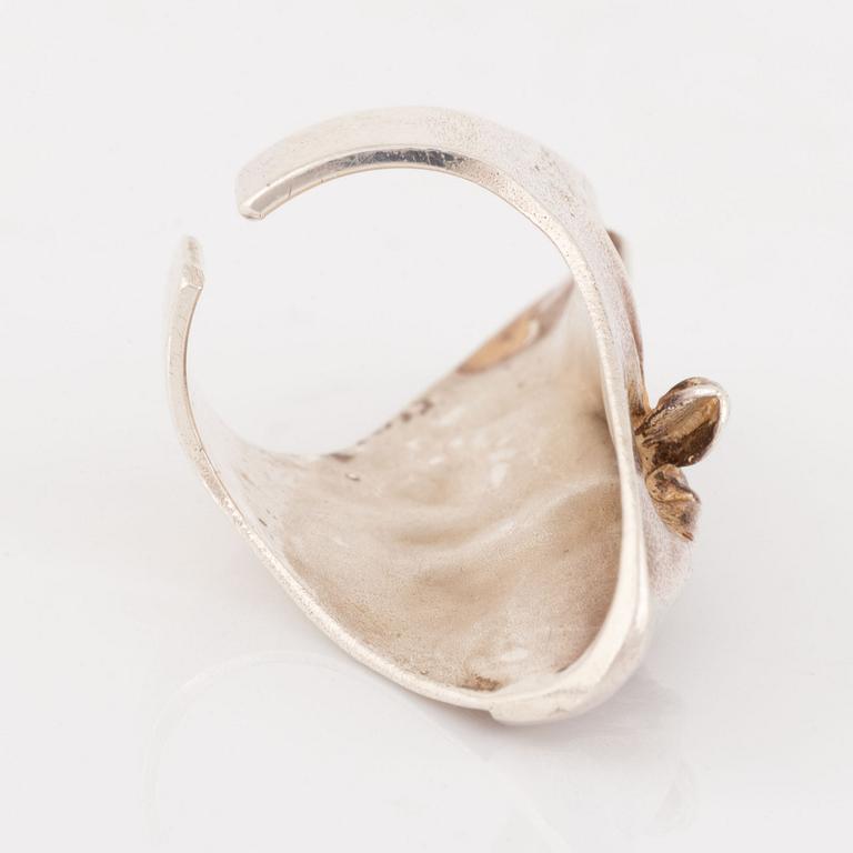 Lapponia ring "Gondas mask" silver.