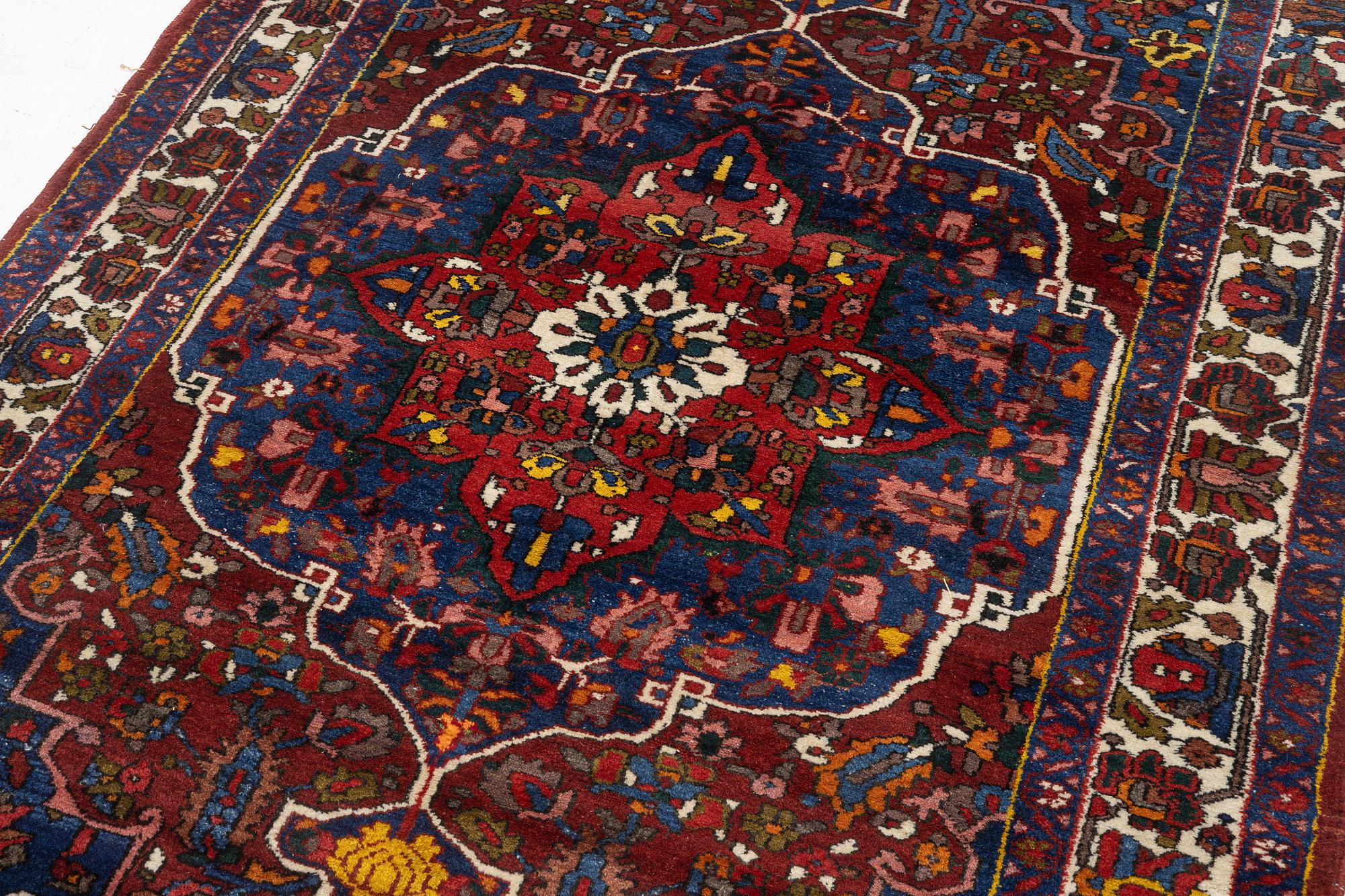 Matta, Bakhtiari, ca. 198 x 153 cm.