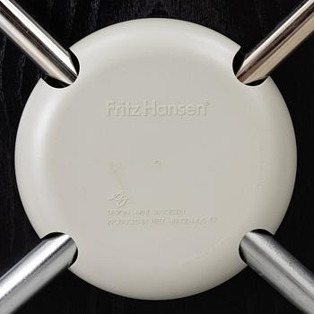 Arne Jacobsen, a set of 6 armchairs, "The Seven", Fritz Hansen, Denmark, 2006.