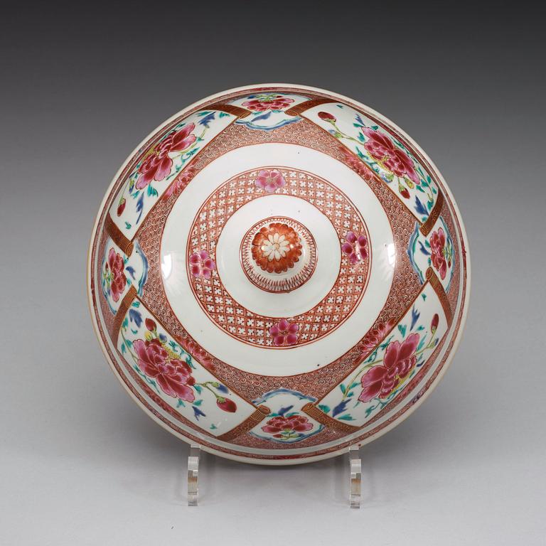STEKHUV, kompaniporslin. Qingdynastin, Qianlong (1736-95).