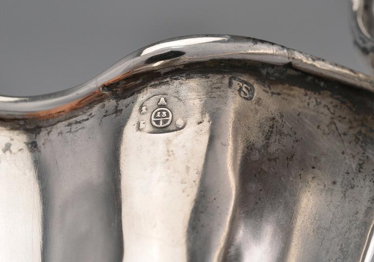 VIINIKANNU, 13L hopeaa Itävalta-Unkari 1850. Paino 429 g.