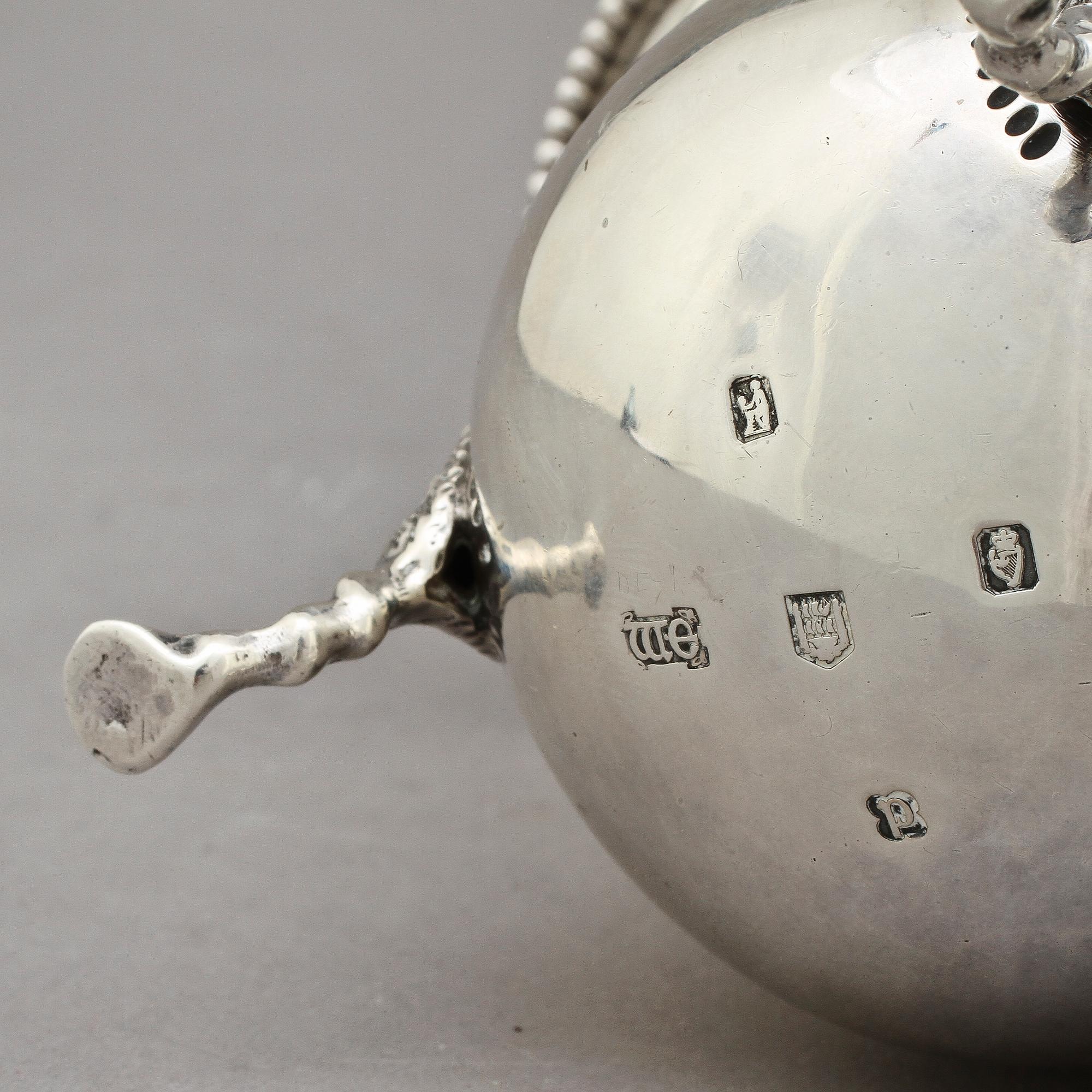 GRÄDDKANNA, silver, William Egan & Sons, Cork, Irland, 1900-talets första hälft. Vikt 175 g.