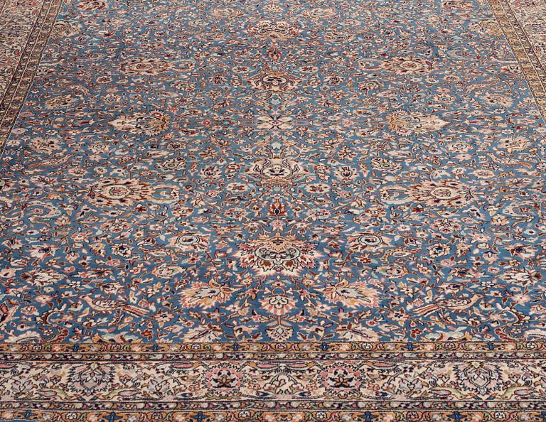 A carpet semi-antique/old oriental, ca 346 x 246 cm.