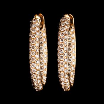 A pair of brilliant cut diamond earrings, tot. 3.33 cts.