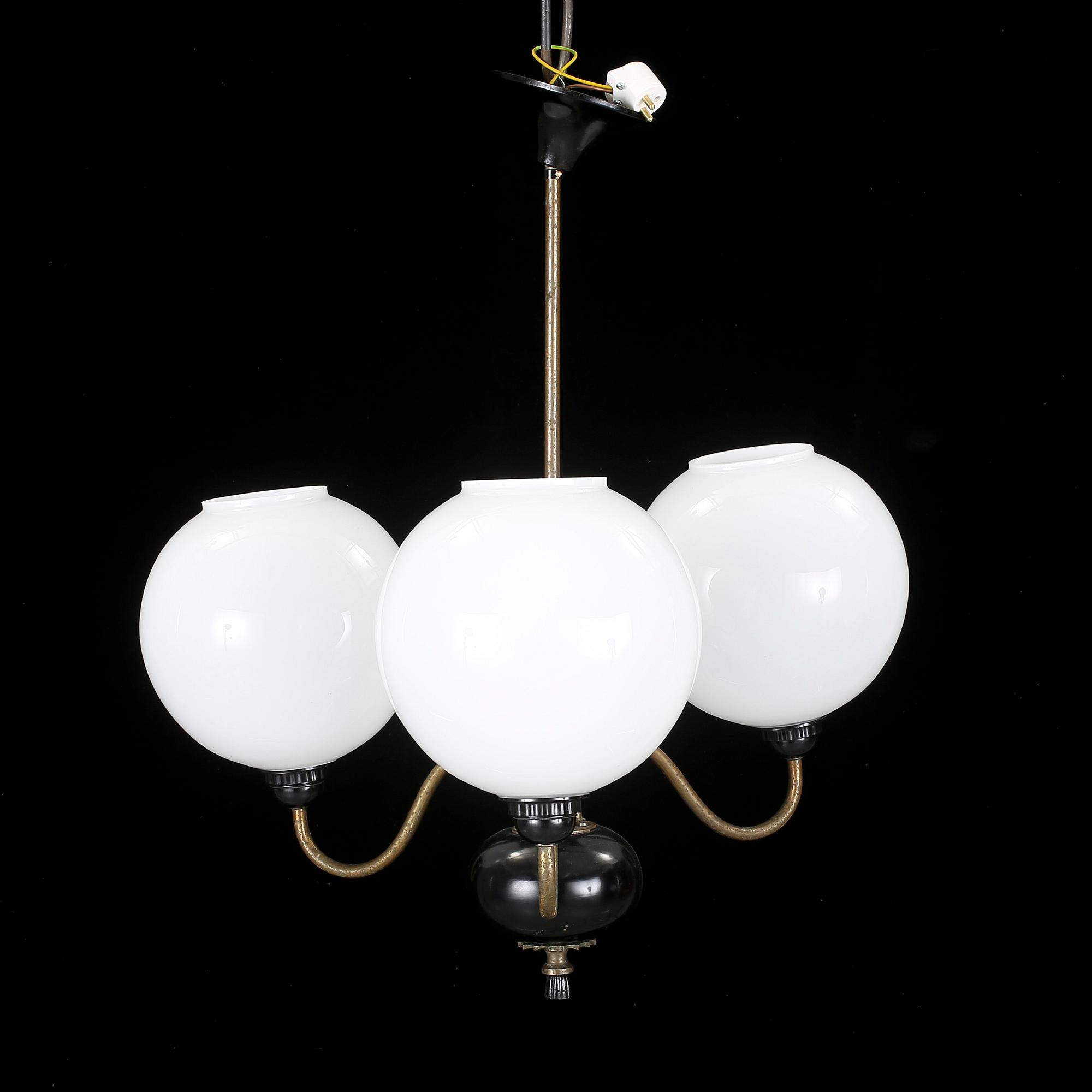 TAKLAMPA, 1920/30-tal. Höjd ca 60 cm.