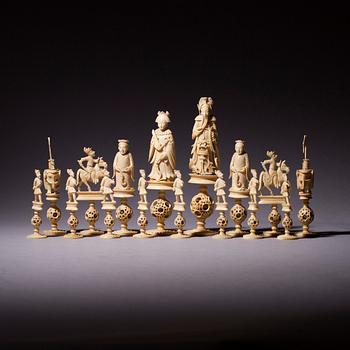 SCHACKPJÄSER, 32 st ben, Kina, sekelskiftet 1800/1900.