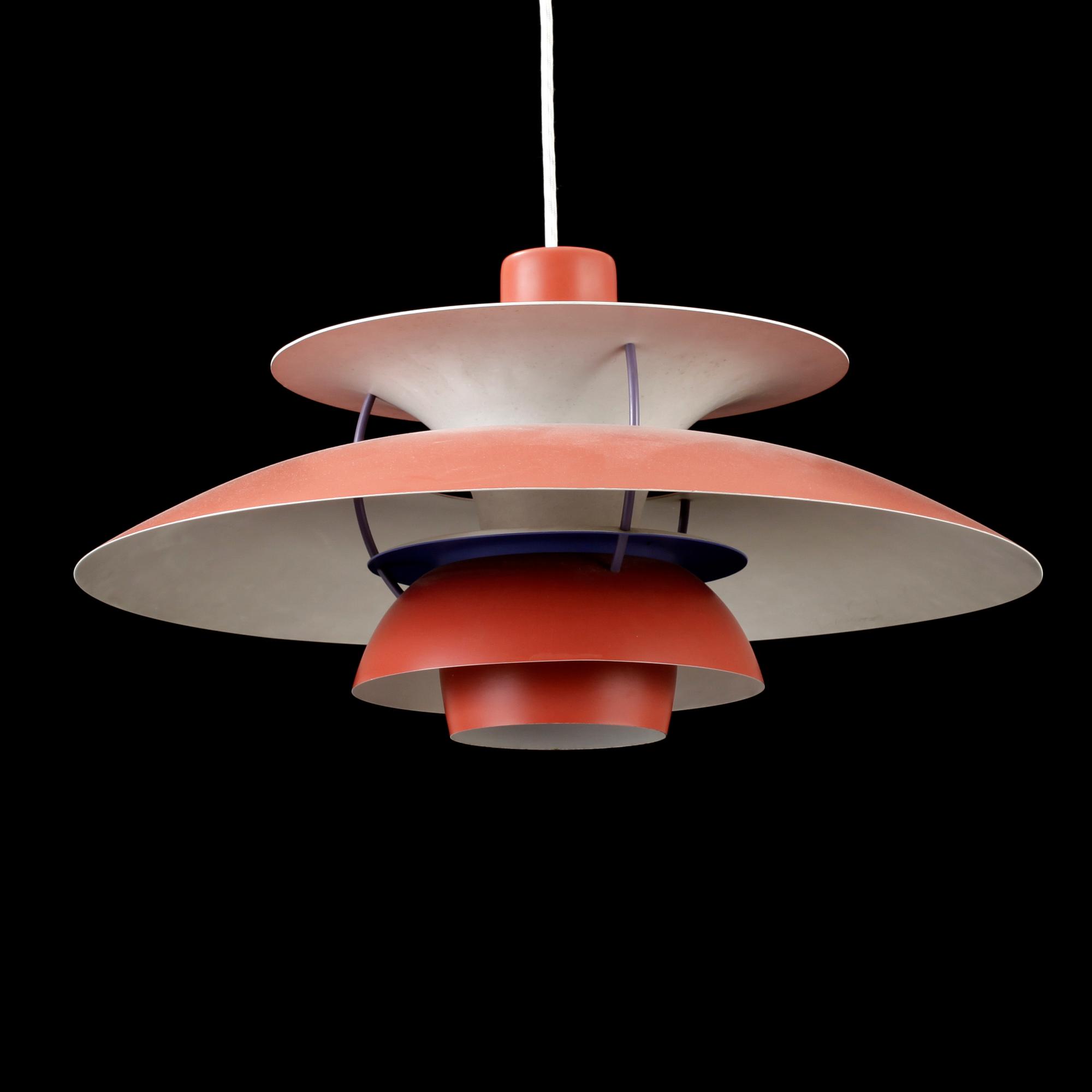 TAKLAMPA, "PH 5", Poul Henningsen för Louis Poulsen, Danmark. Höjd ca 30 cm.