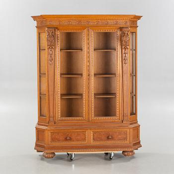 A renaissance revival cabinet, around the year 1900.