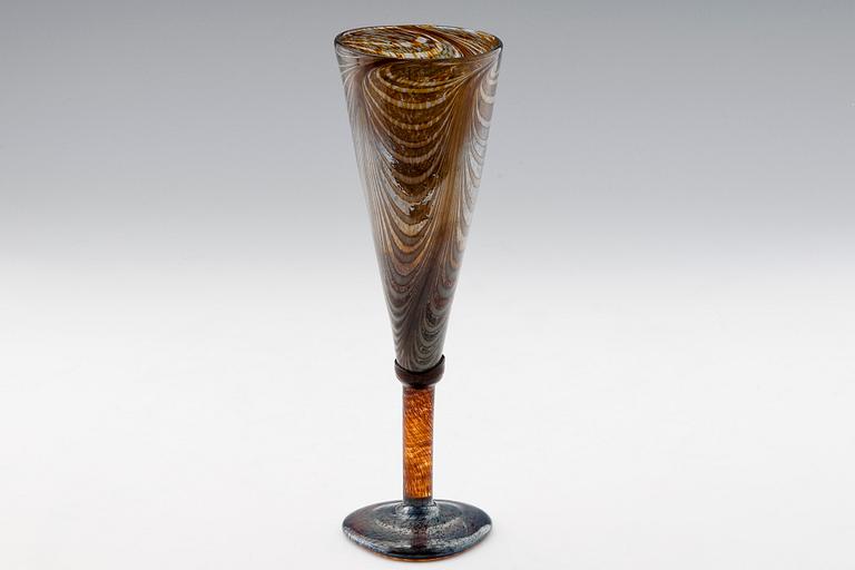 Oiva Toikka, A GOBLET.