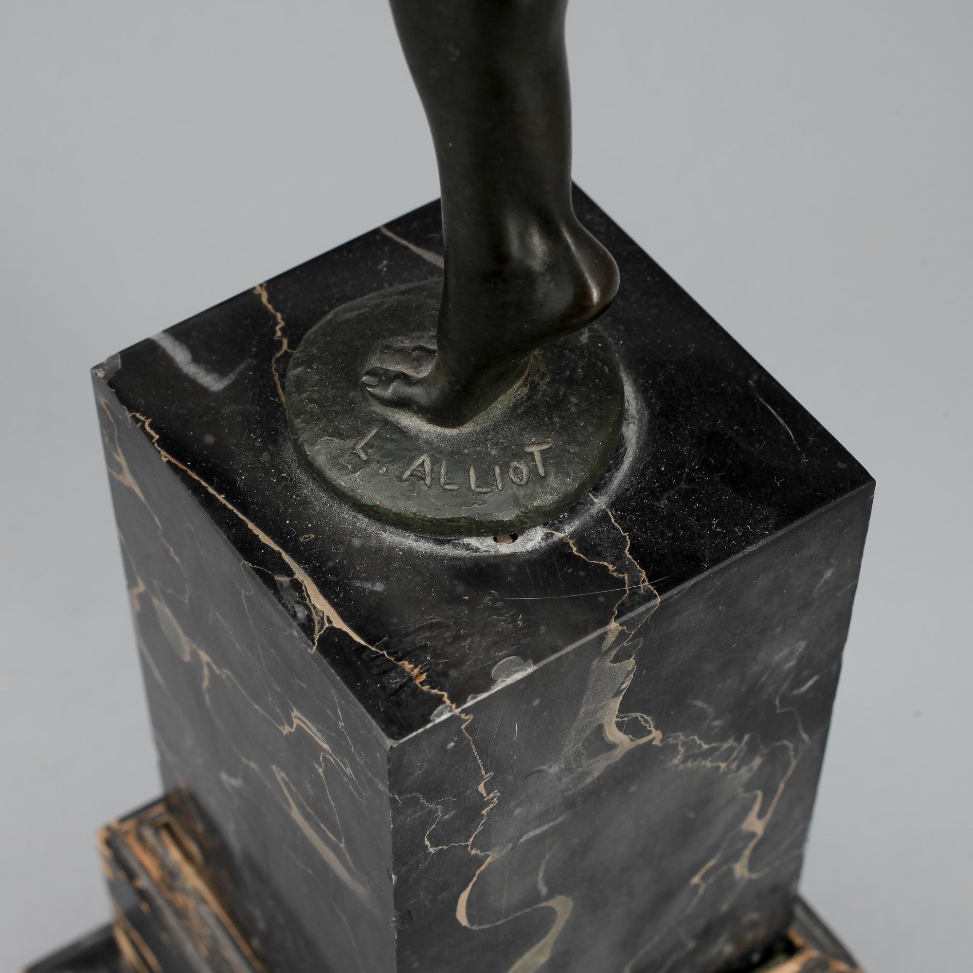 LUCIEN ALLIOT, tillskriven, skulptur, brons, signerad.