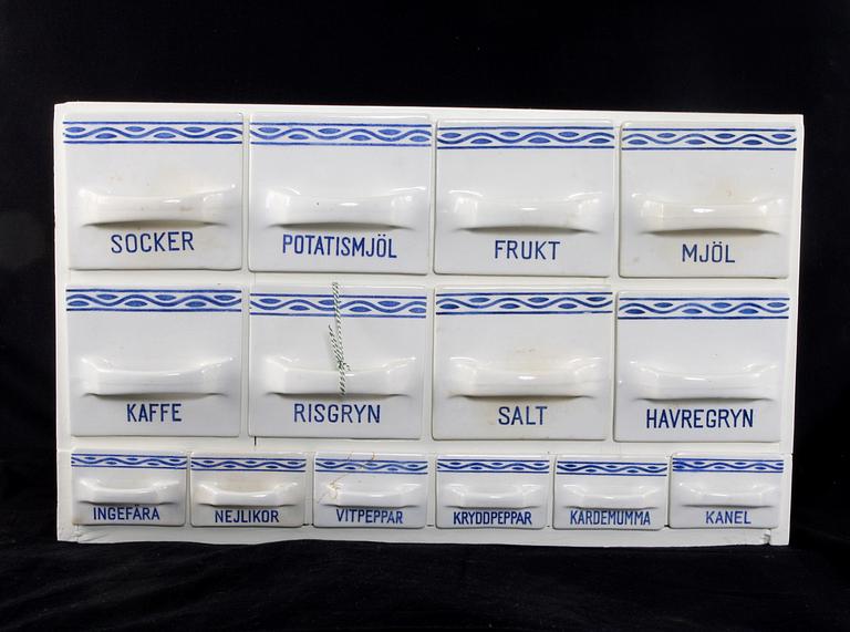 KRYDDHYLLA, 14 delar, flintgods, Rörstrand.