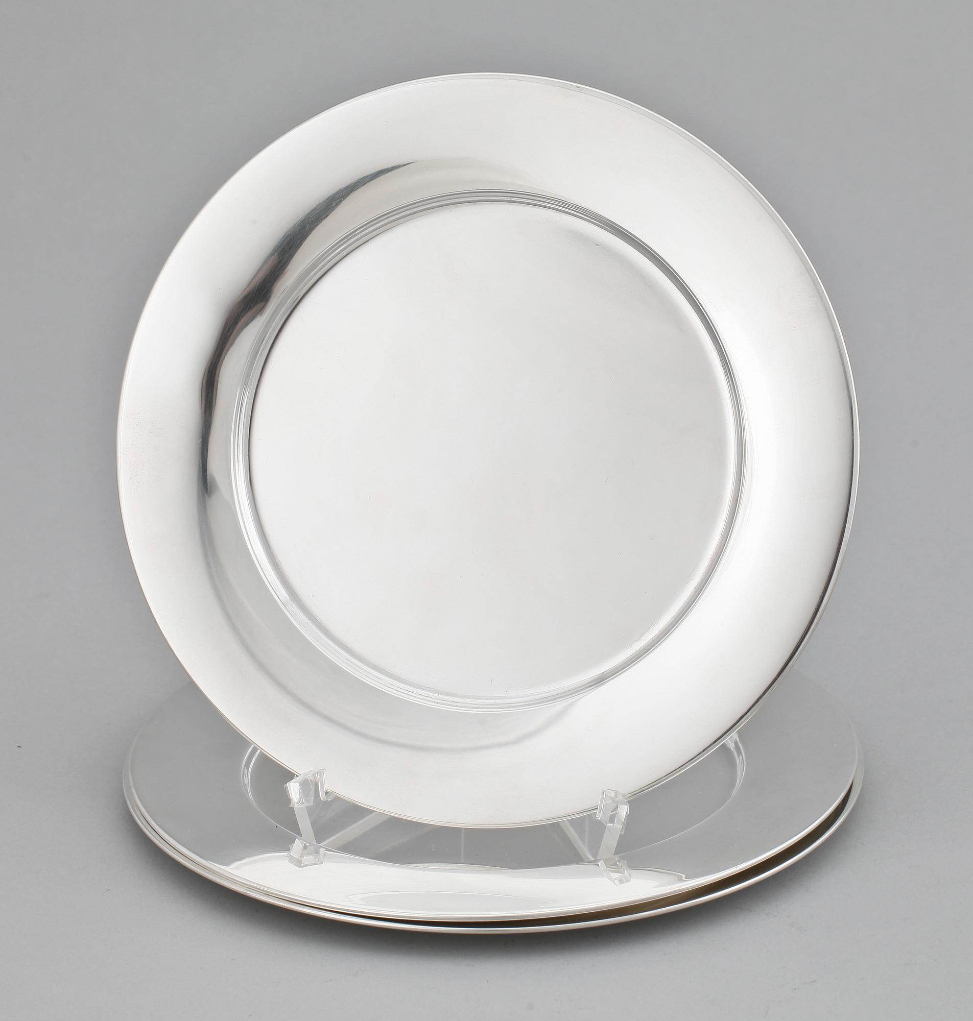 BÄGARE, 2 st, silver, WA Bolin samt GAB, Stockholm, 1924-41. Ca 320 gr.