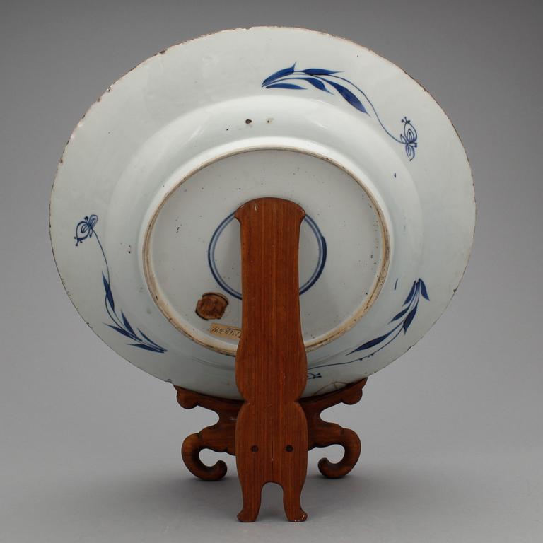 Fat, porslin, Qing dynastin, Kangxi (1662-1722).