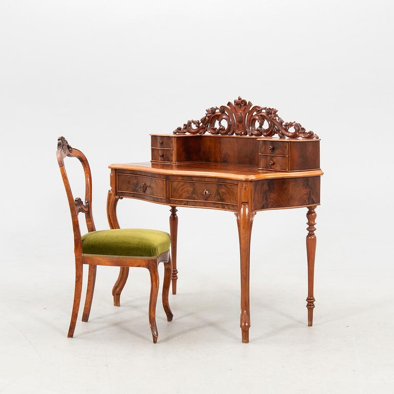 Damskrivbord samt stol nyrokoko sent 1800-tal.