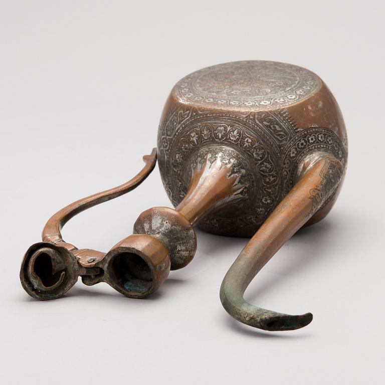 A Persian coffee pot, the first half of the 20th century.