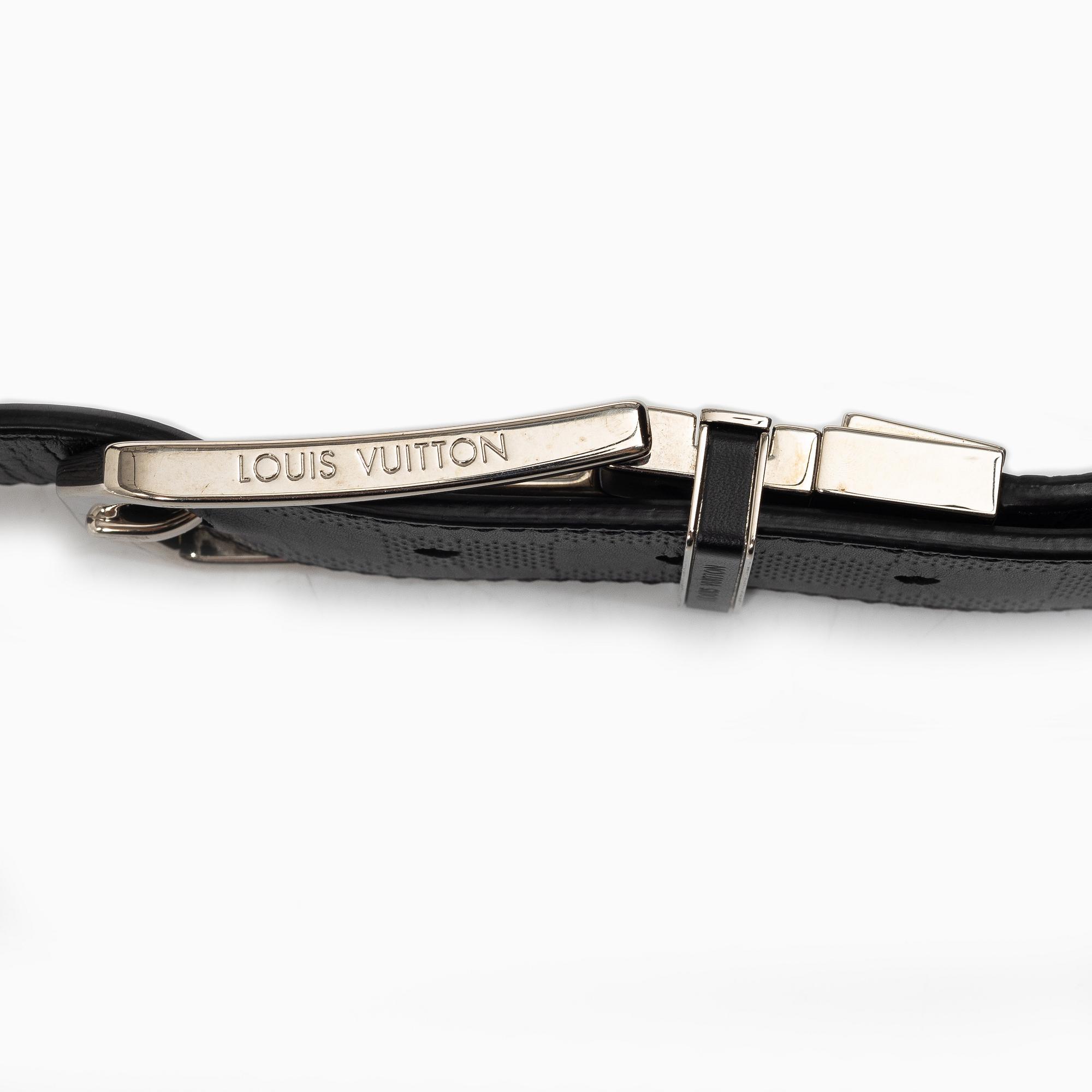 Louis Vuitton, Belt, size 110 / 44.