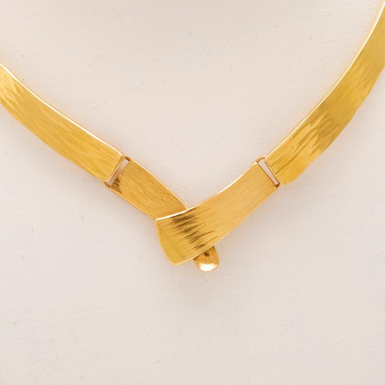 Elon Arenhill, halsband 18K guld och odlad pärla 1992.