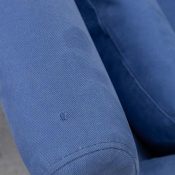 Armchairs, a pair, Ligne Roset, France.