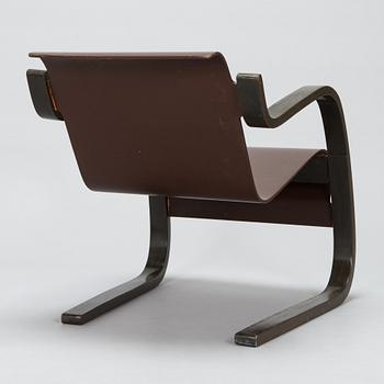 Alvar Aalto, a 1940s '31' armchair for  O.Y. Huonekalu-ja Rakennustyötehdas A.B Finland.