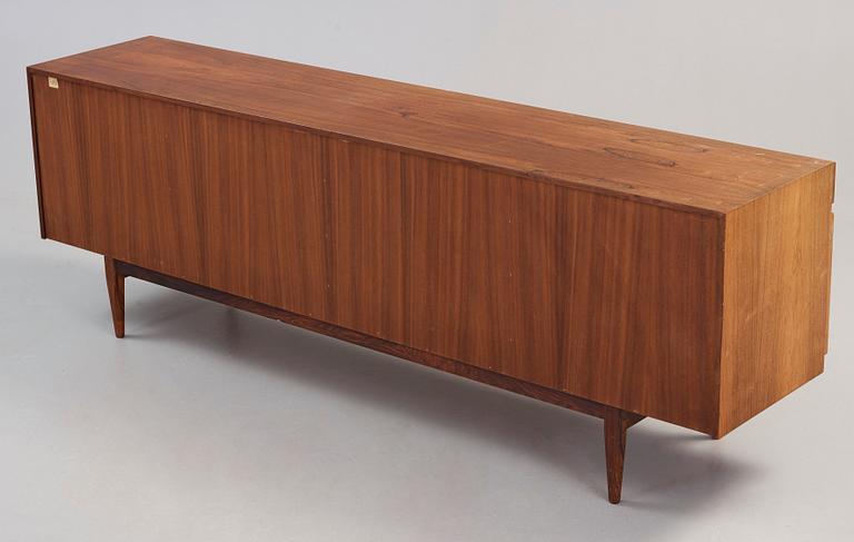 Ib Kofod Larsen, sideboard, Faarup Møbelfabrik, Danmark 1960-tal.