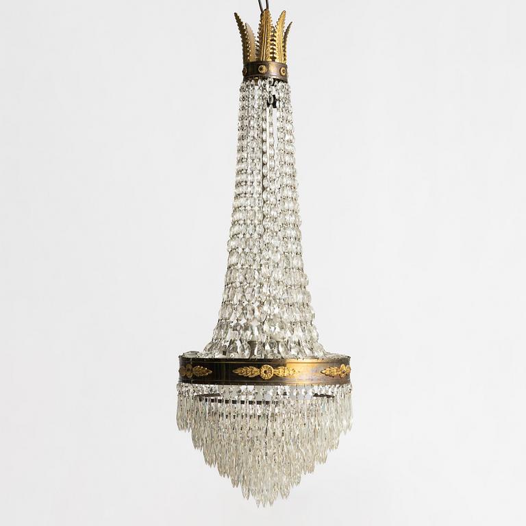 Ljuskrona, empirestil, 1900-tal.