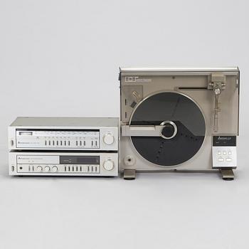 Vinylspelare, modell LT-5V, samt förstärkare och tuner, Mitsubishi, 1980-tal.