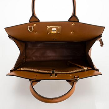 Salvatore Ferragamo, a 'Studio' bag.
