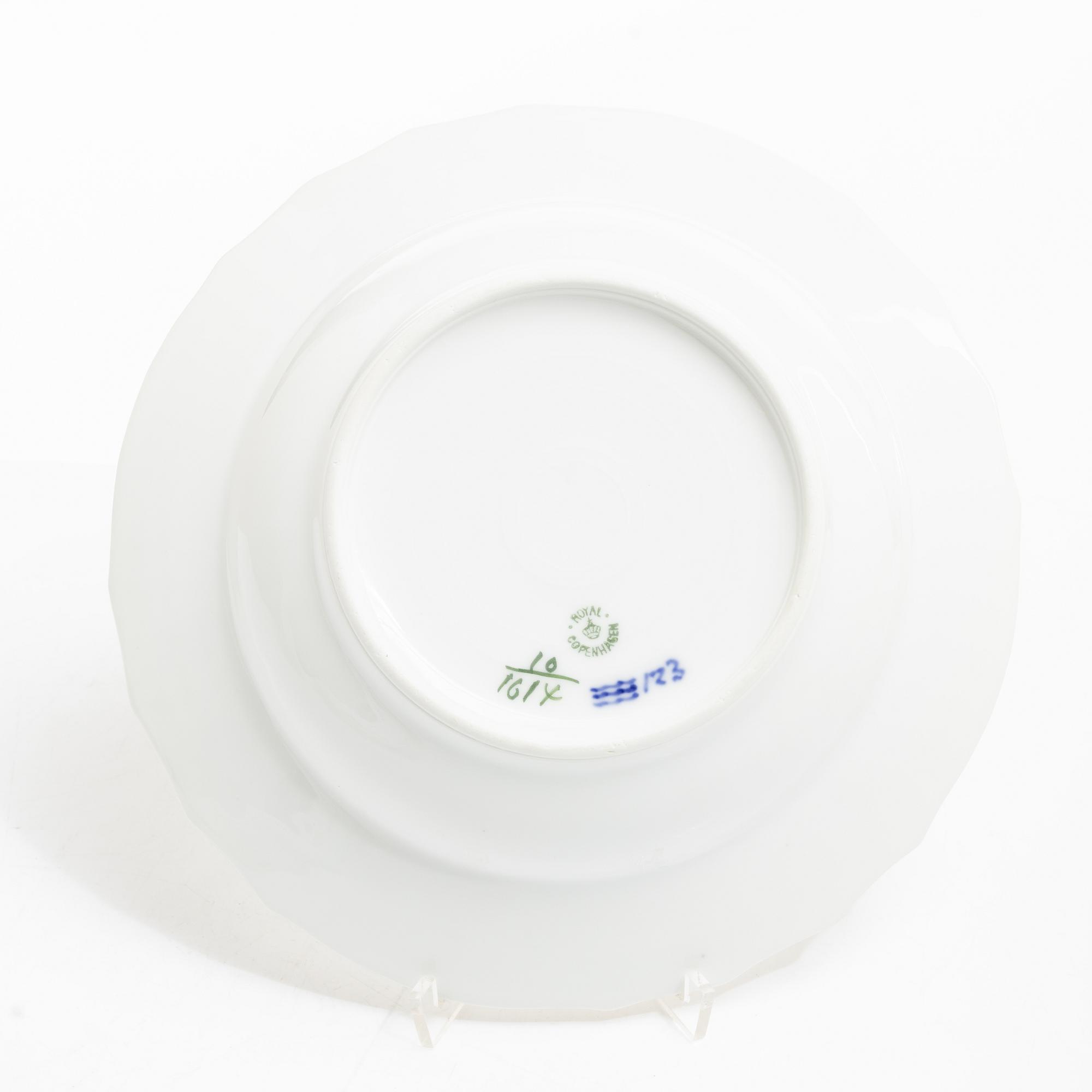 Royal Copenhagen, A 'Blue Flower' 31-piece dinner service, Denmark.