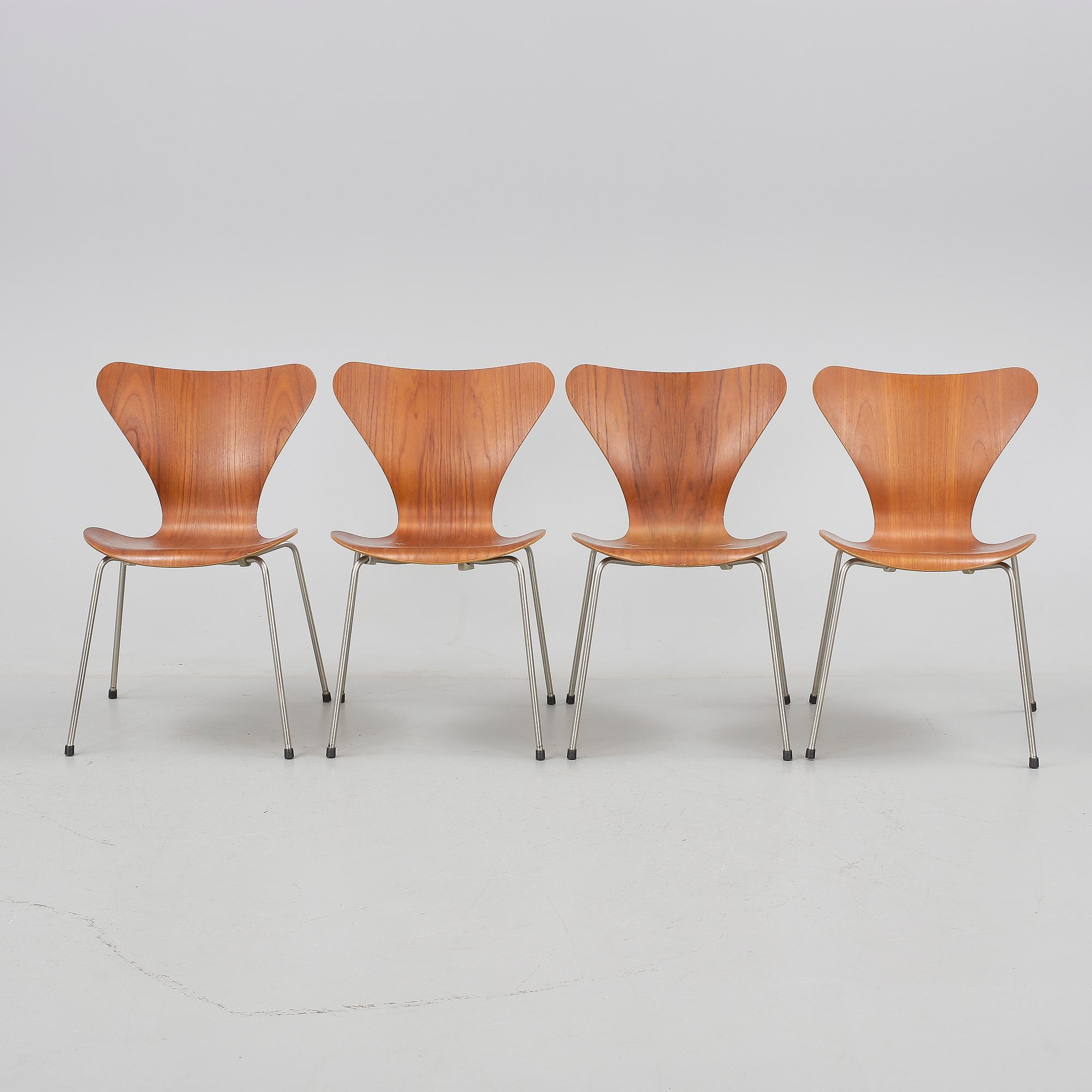 STOLAR, 4 st, "Sjuan", Arne Jacobsen för Fritz Hansen, Danmark.