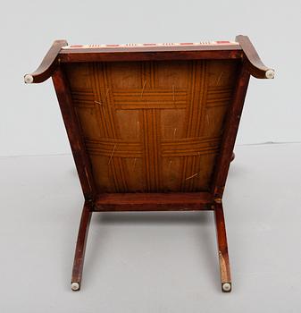 KARMSTOL, Karl Johansstil, 1900-talets första hälft.