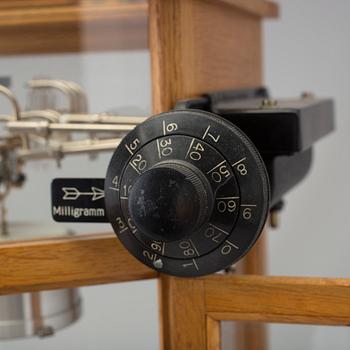 LABORATORIEVÅG, Sartorius-Werke Göttingen, 1900-talets första hälft.