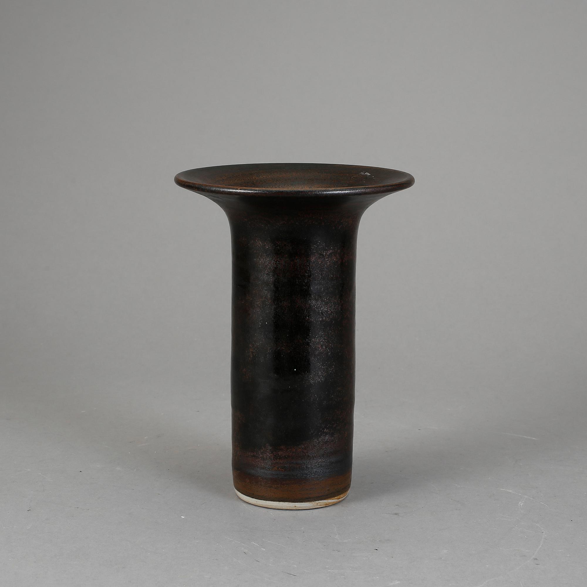 VAS, stengods, Carl Harry Stålhane, Designhuset, uniksignerad.