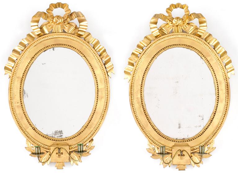 SPEGELLAMPETTER, ett par, gusatviansk stil, 1800-tal.