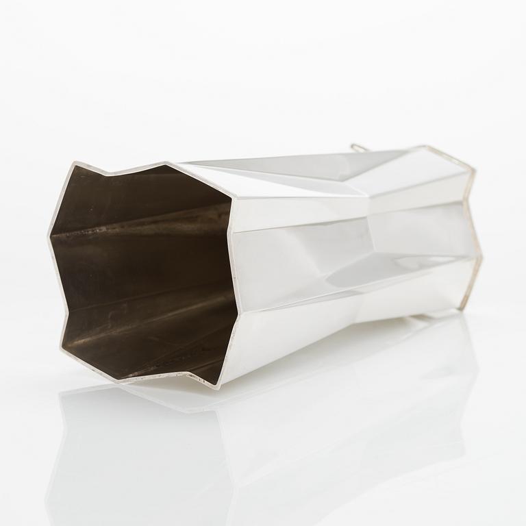 Tapio Wirkkala, a sterling silver vase 'TW6-4', Kultakeskus, Hämeenlinna 1971.