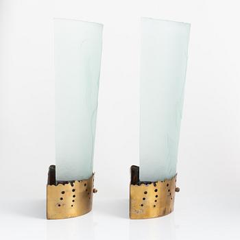 A Swedish Modern glass wall lamp, first half of the 20th Century.