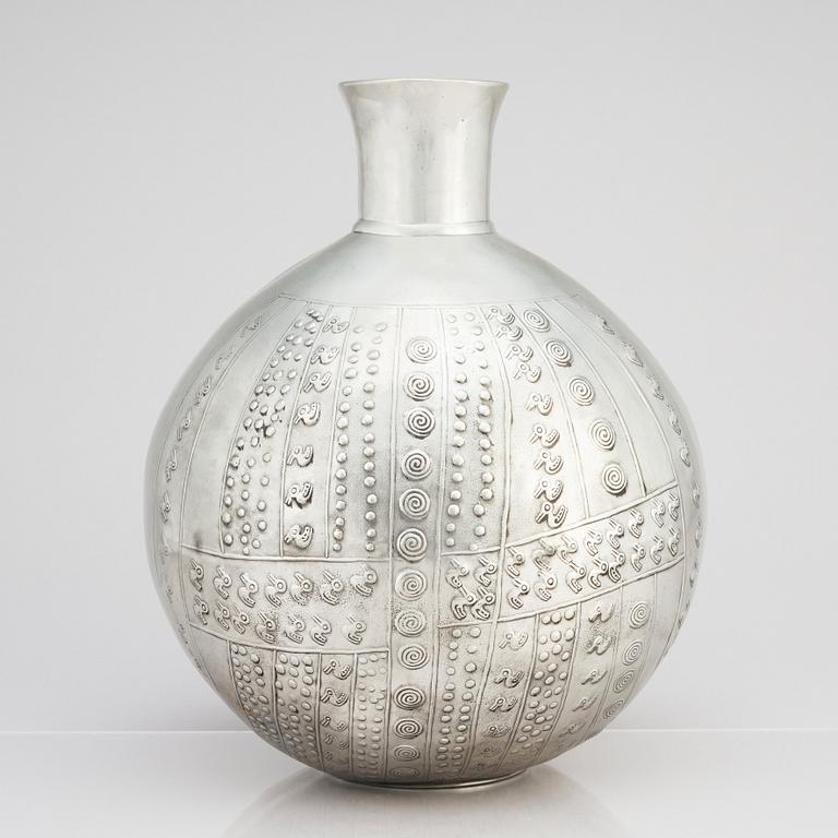 Estrid Ericson, "The Peruvian urn", Svenskt Tenn, Stockholm, possibly 1986.