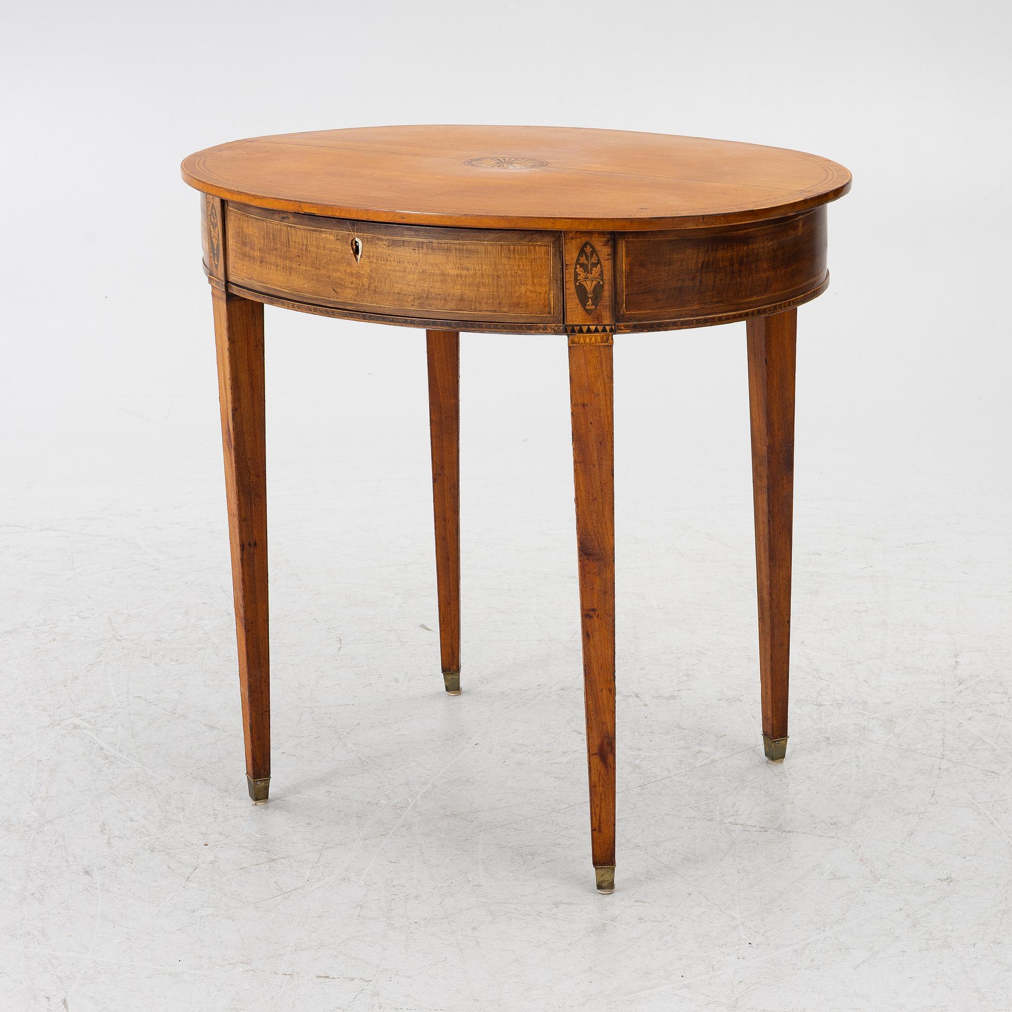 Sewing table, England, circa 1800.
