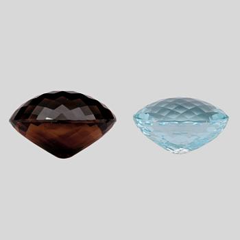 TOPASER, 2 st, oinfattade, blå och brun, cert BGL medföljer.