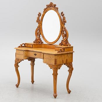 Toalettbord, 1800-tal.