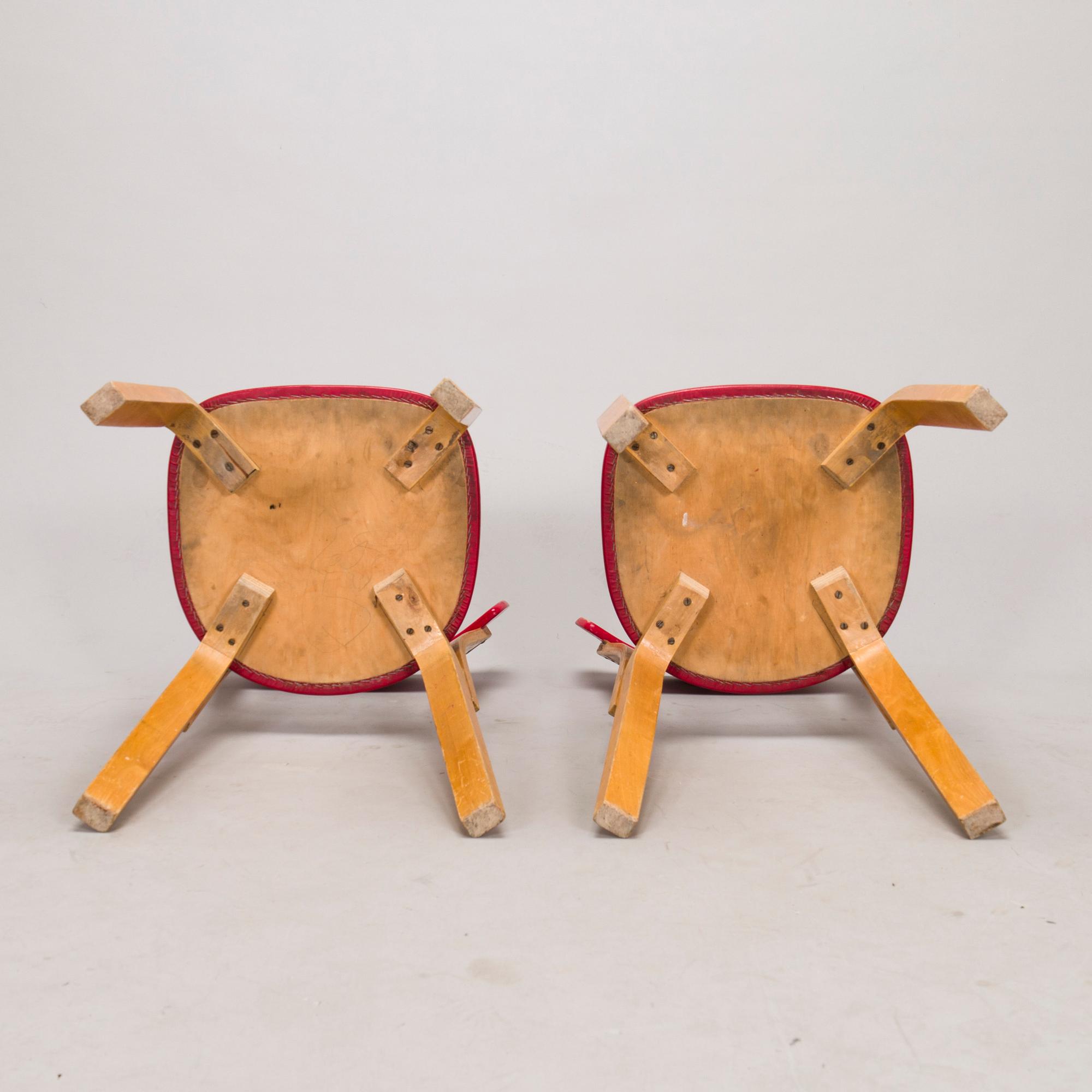 Alvar Aalto, stolar, 4 st, modell 69, för O.Y. Huonekalu- ja Rakennustyötehdas A.B. 1960-talets början.