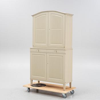 Carl Malmsten, skåp, "Herrgården", Bodafors 1959.