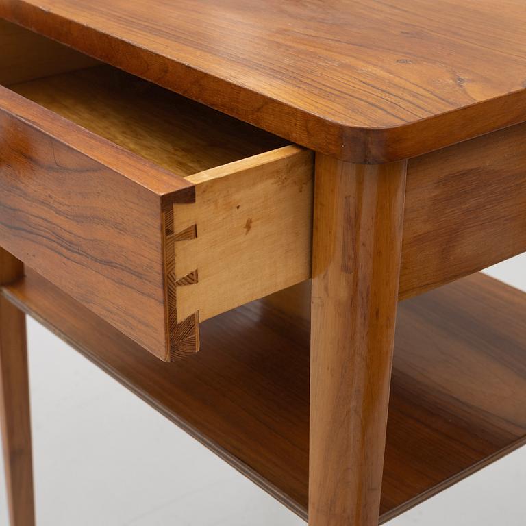 Bedside tables, a pair, Swedish Modern, 1940s-50s.