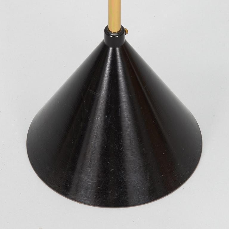 Tapio Wirkkala, A mid-20th-century 'K 10-11' floor light for Idman.